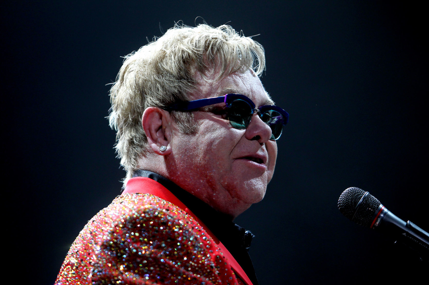 Elton John - June 9